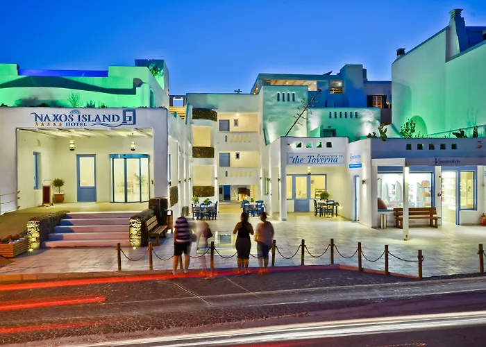 מלון Naxos Island 5*