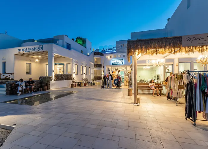 Naxos Island מלון 5*