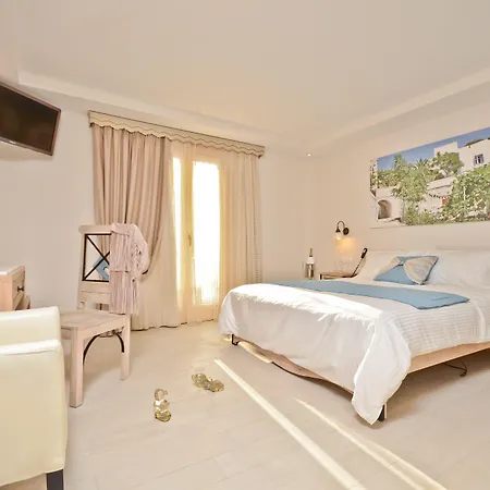 Otel Naxos Island